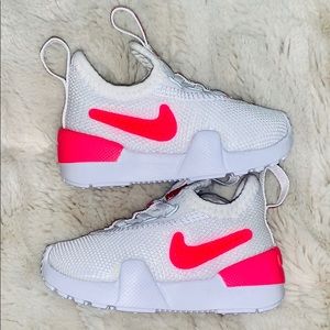 Nike Ashin Infant size 2C Brand New never worn!
